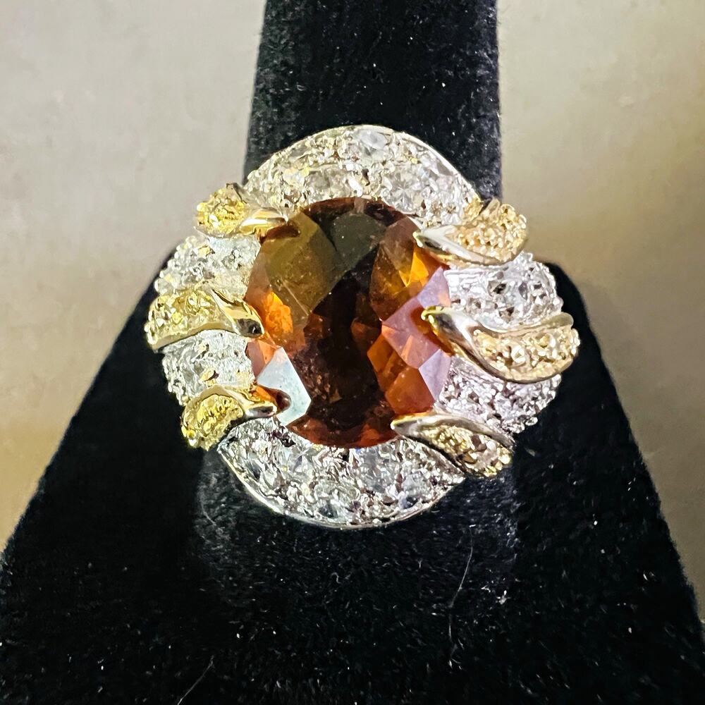 Multi-Tone Gold Ring w/ Large Oval Citrine- like Faceted Center Stone 8